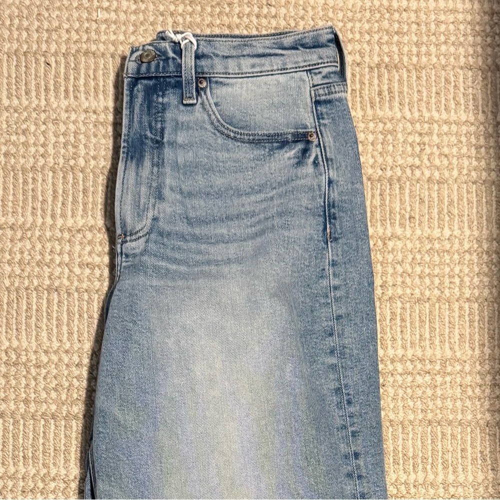 pistola Light Wash Wide Leg Crop Jeans in Snowcat - Picture 5 of 9